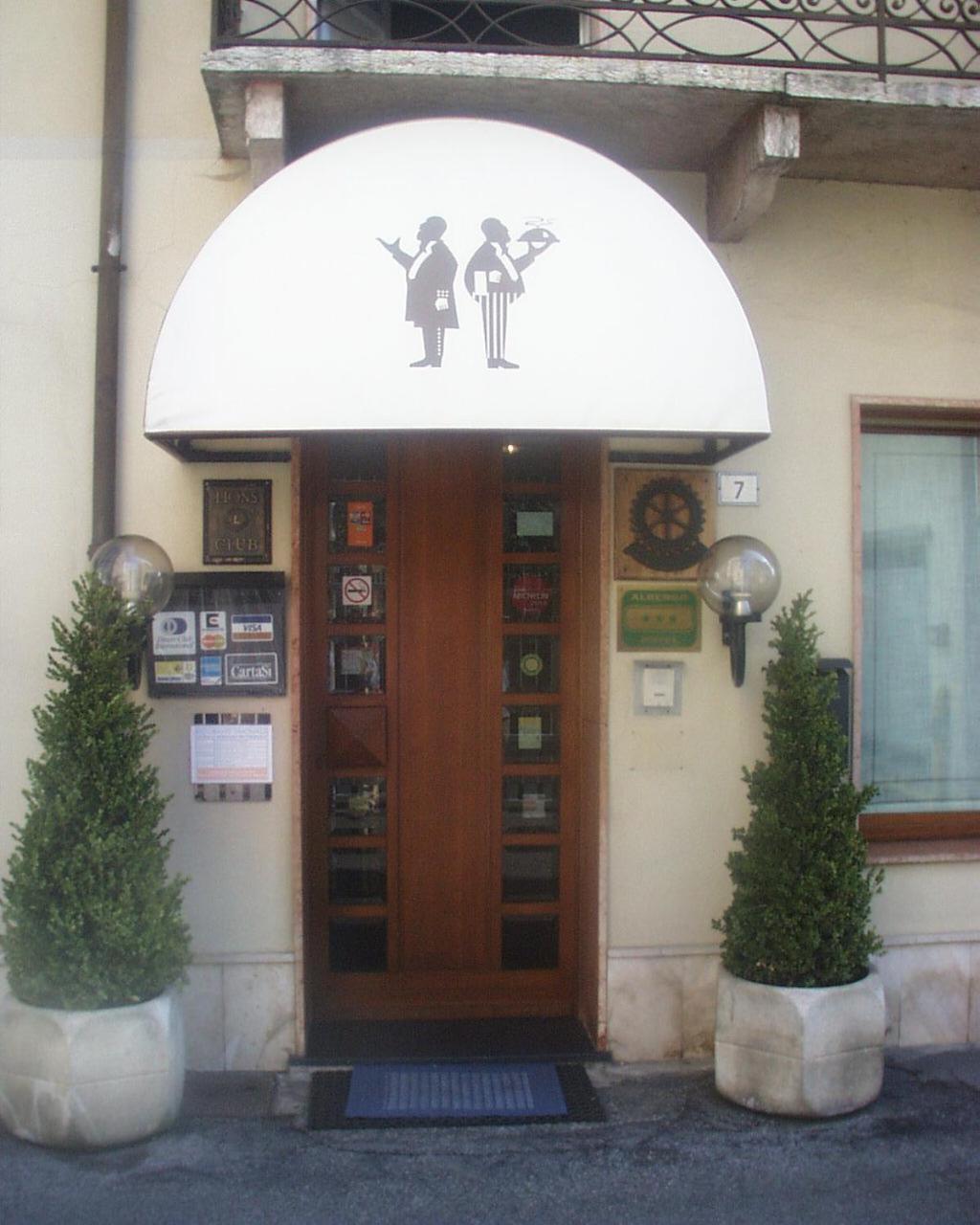 Hotel Europa Viadana Buitenkant foto